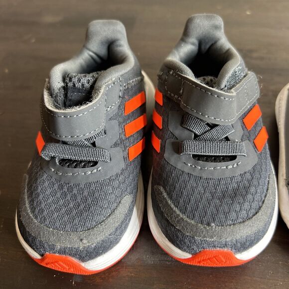 Nike Flex Toddler 4C Lot of 2 Adidas 4K Shoes Baby Sneakers Gray AT4665-001 - Picture 4 of 16